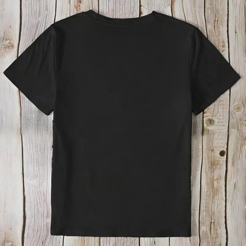 New unisex round-neck graphic T-shirt, 100%25 cotton, vibrant patterns, soft and comfortable, perfect for men's spring and summer short-sleeve street style.